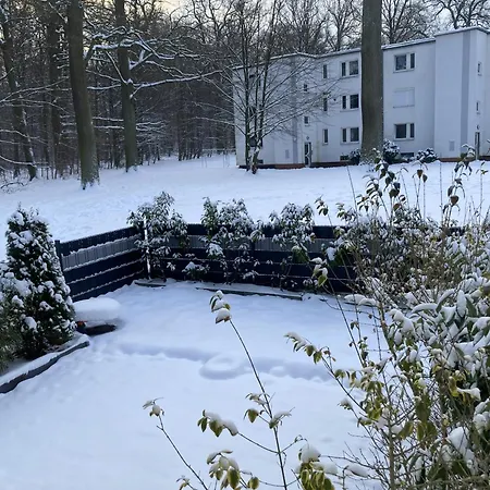 Stilvolle Vollmoeblierte 2 Mit Garten Direkt Am Stadtwald Rabenberg 아파트 볼프스부르크